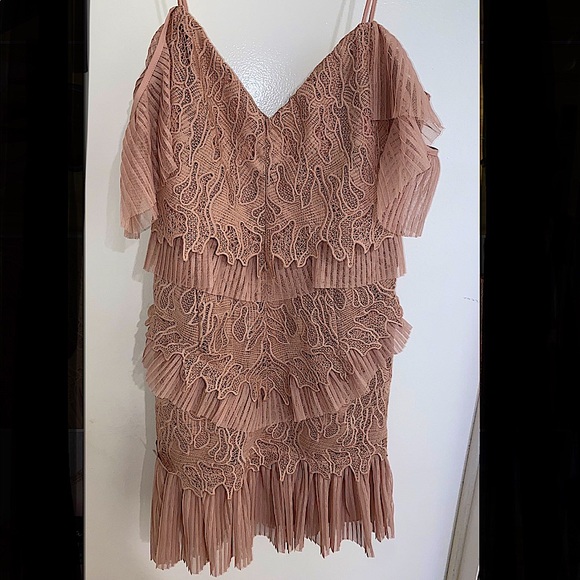 Bardot Dress- Size 8 - like New - Picture 1 of 5